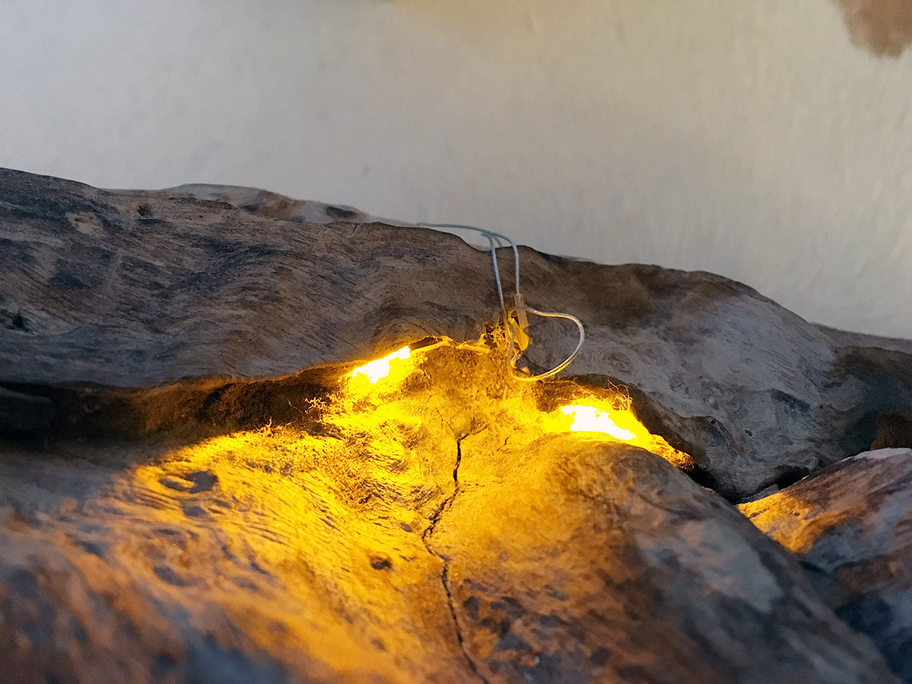 Versteckte LED Transparentes Kabel Holz beleuchtet